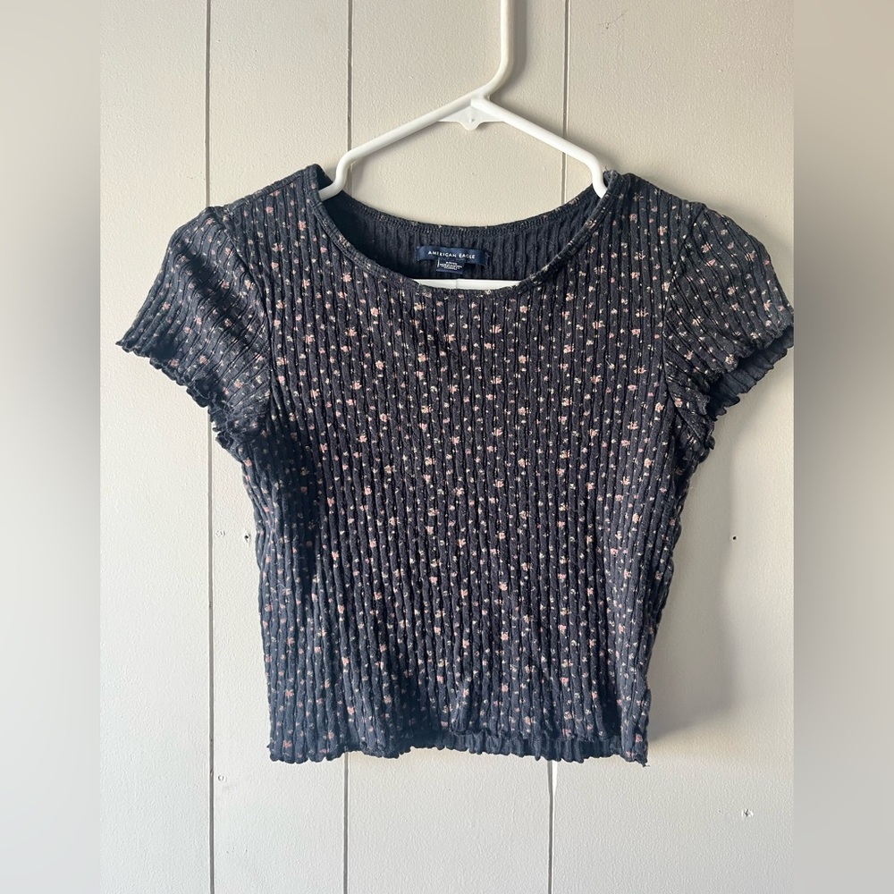 American Eagle Outfitters Black Ribbed Short Sleeve Floral Top Size Small
